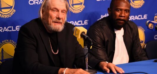 Don Nelson arbore les chaussures de Luka Dončić : un geste symbolique contre le transfert controversé