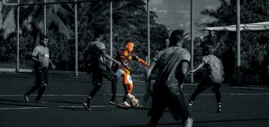 Jonathan Kuminga prolonge chez les Warriors : un contrat qui sécurise l’avenir